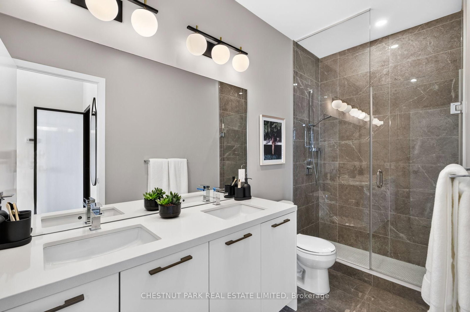 55 Ontario Street • #902 • Toronto, ON photo 9