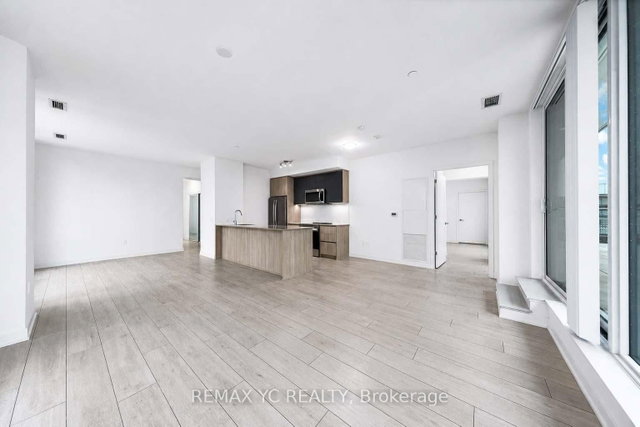 1022 - 5858 Yonge Street