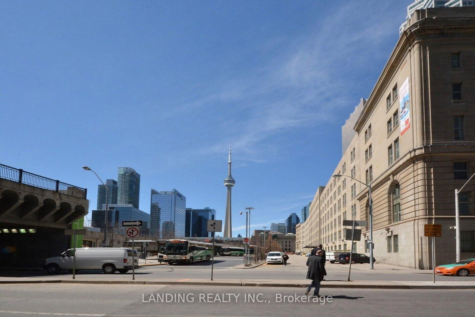 8 The Esplanade Avenue • #3304 • Toronto, ON photo 18