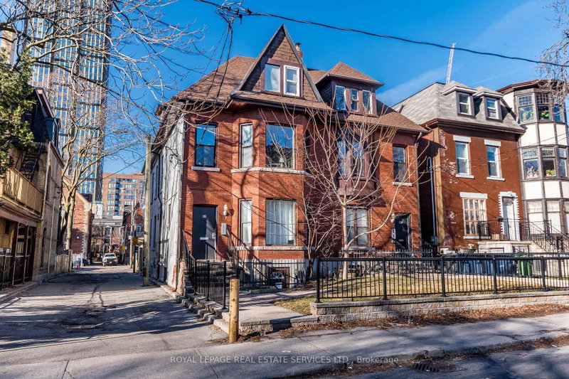 home for lease on 1-118 Pembroke Street