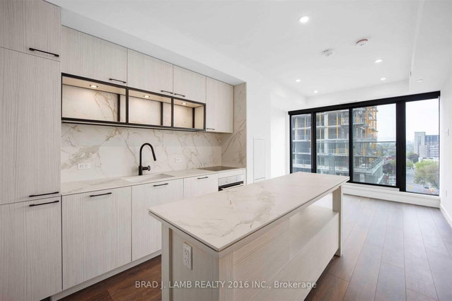 717 - 505 Richmond Street W