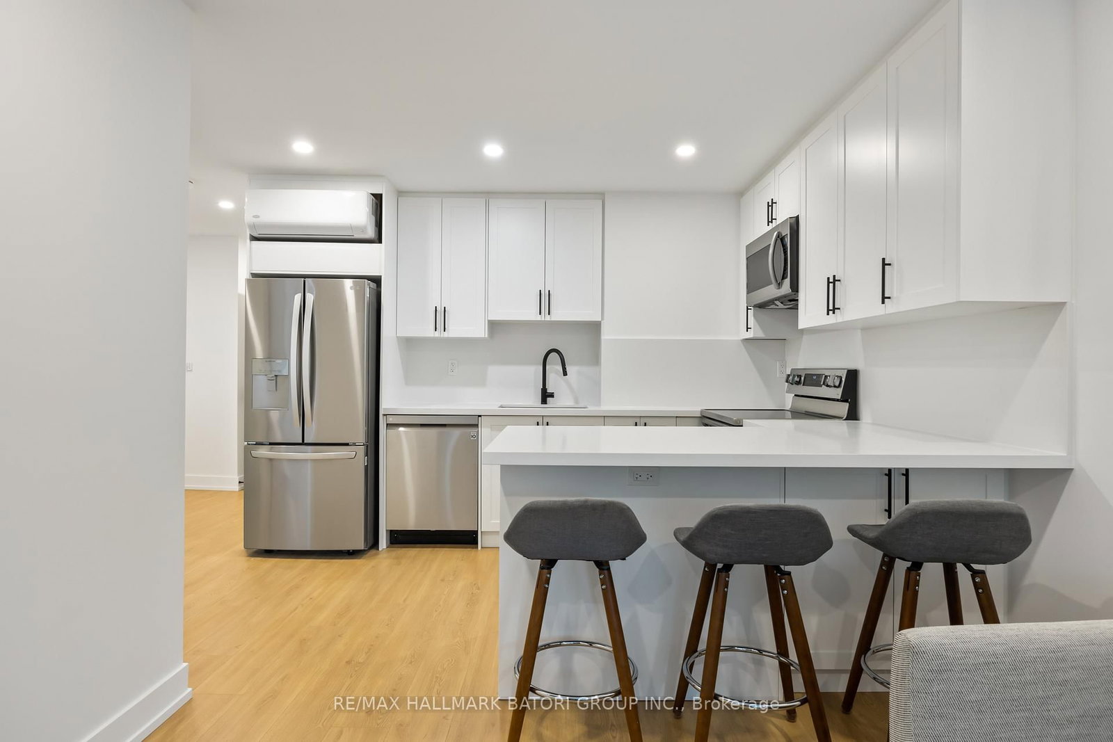 A-357 Eglinton Avenue, Toronto, ON