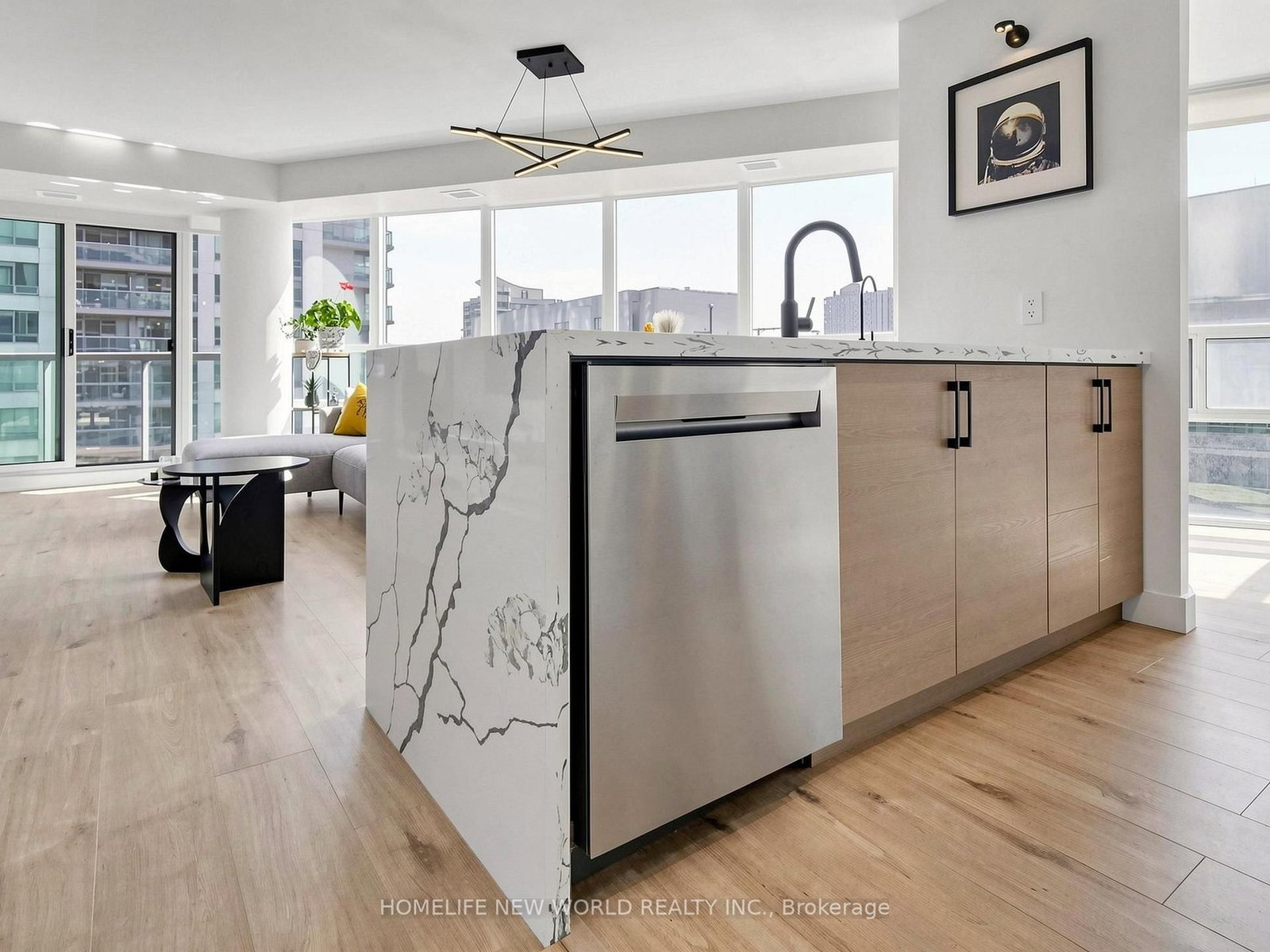 30 Grand Trunk Crescent • #1911 • Toronto, ON photo 10
