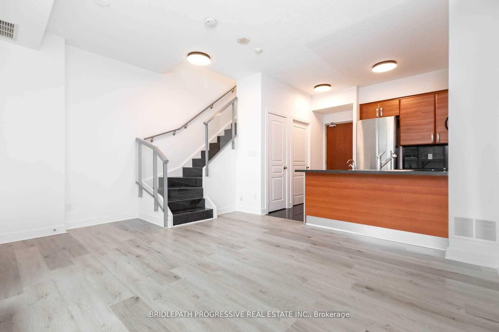 507-1 Avondale Avenue, Toronto, ON, photo 2