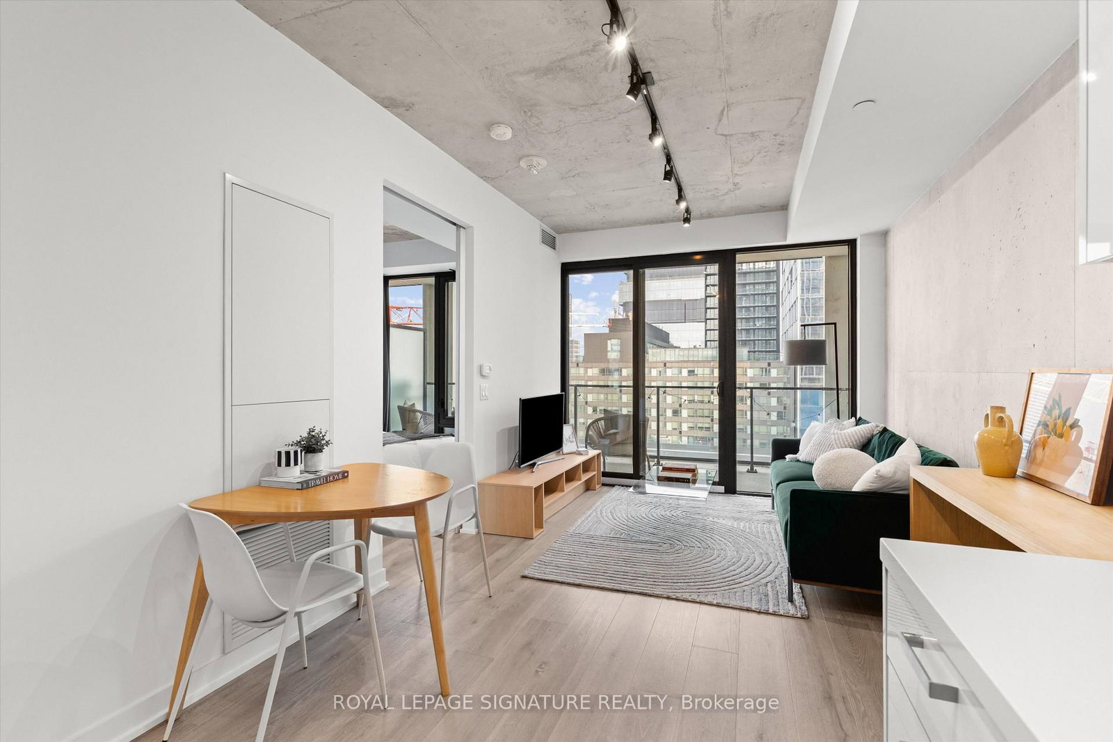 1005-55 Ontario Street, Toronto, ON, photo 5