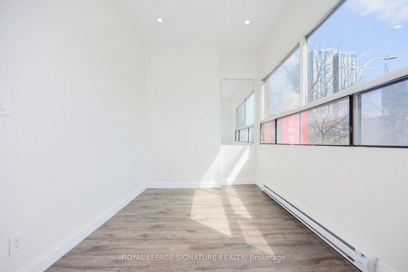 2nd Floor-414 Spadina Avenue, Toronto, ON, photo 3