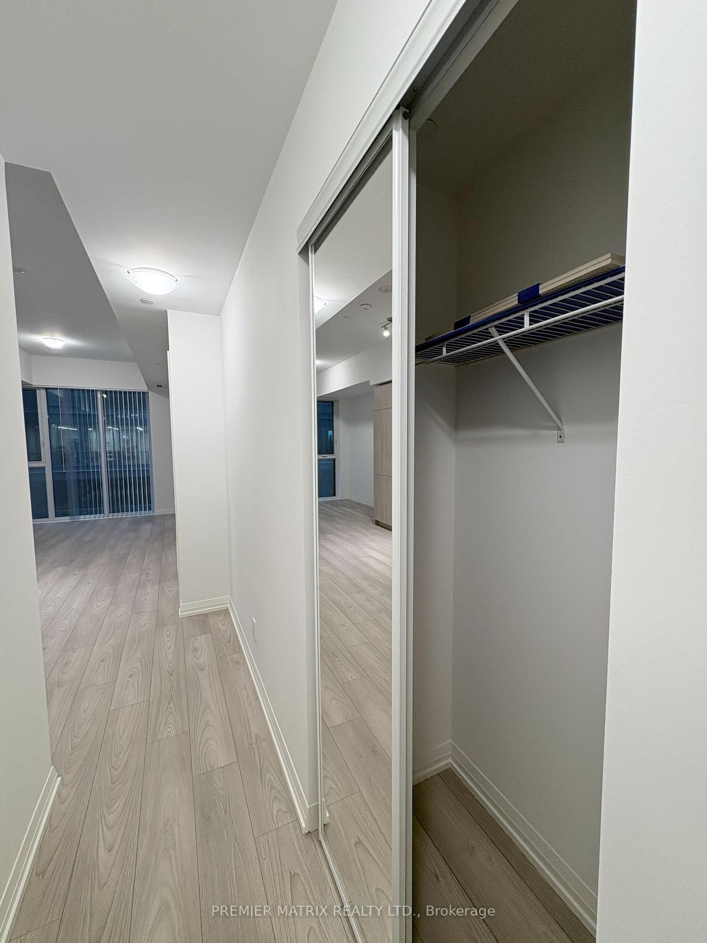 720-400 King Street, Toronto, ON, photo 3