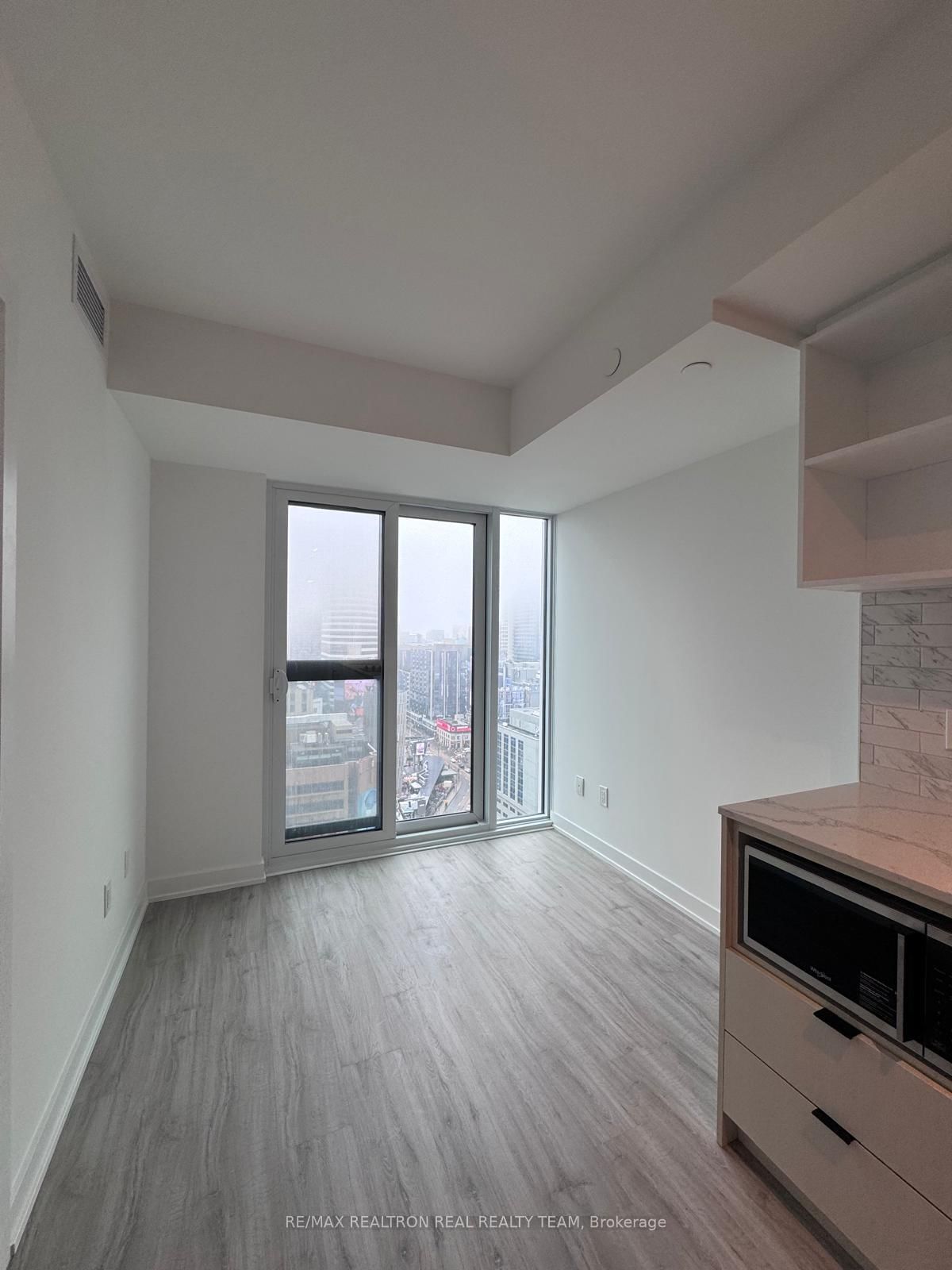 2601-252 Church Street, Toronto, ON, photo 4