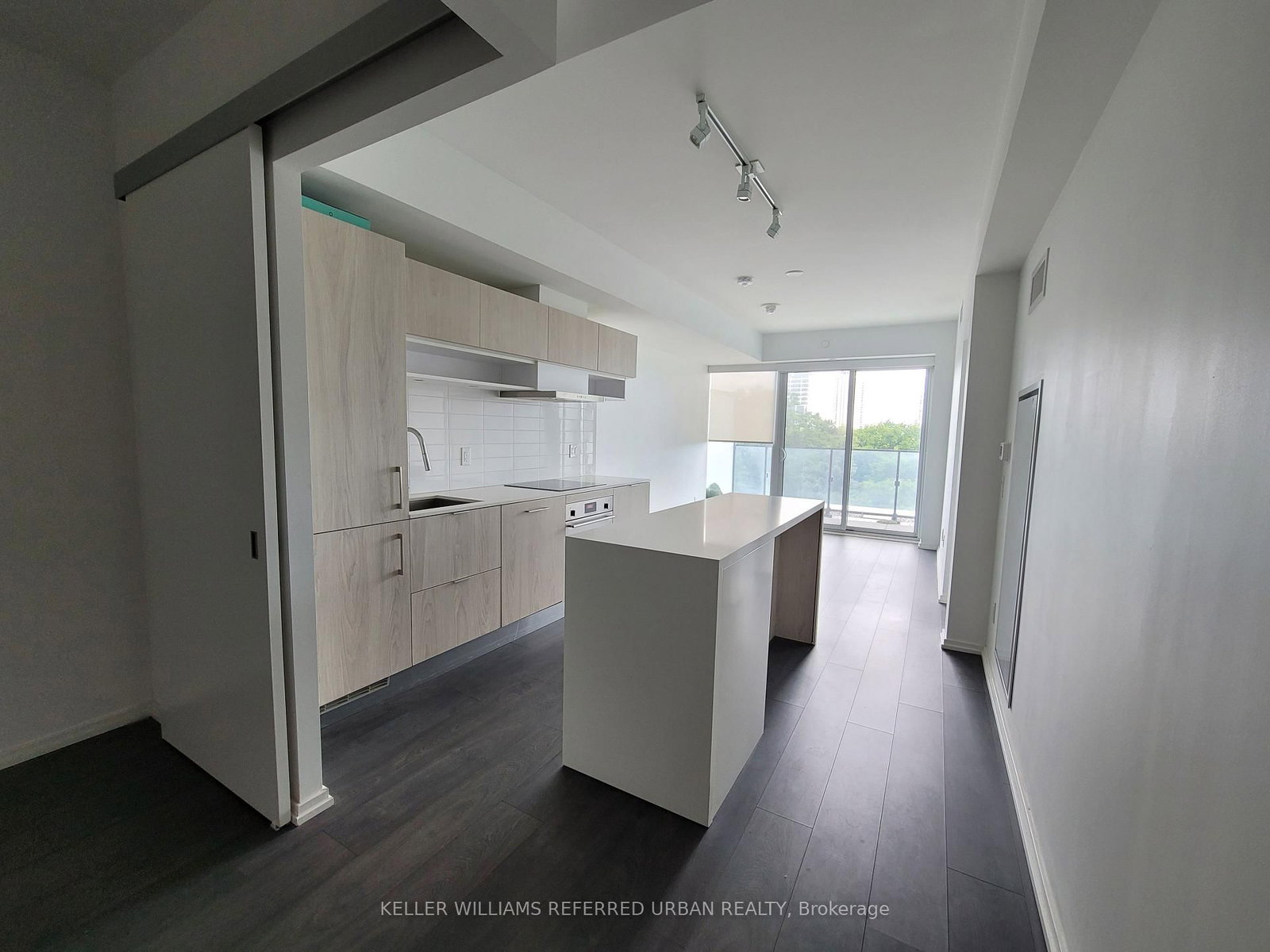 635-8 Hillsdale Avenue, Toronto, ON, photo 3