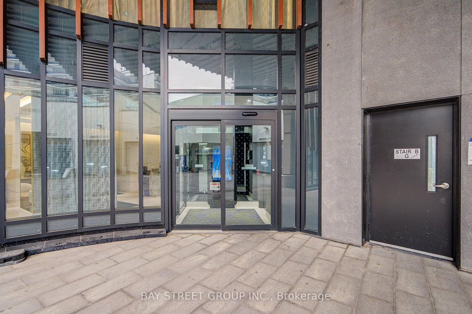 2023-5858 Yonge Street, Toronto, ON, photo 3