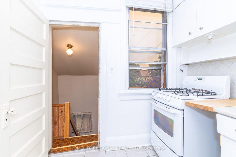 353 St Clarens Toronto,ON M6H 3W2 — Photo 15