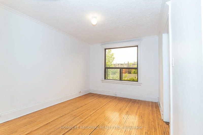 353 St Clarens Toronto,ON M6H 3W2 — Photo 9