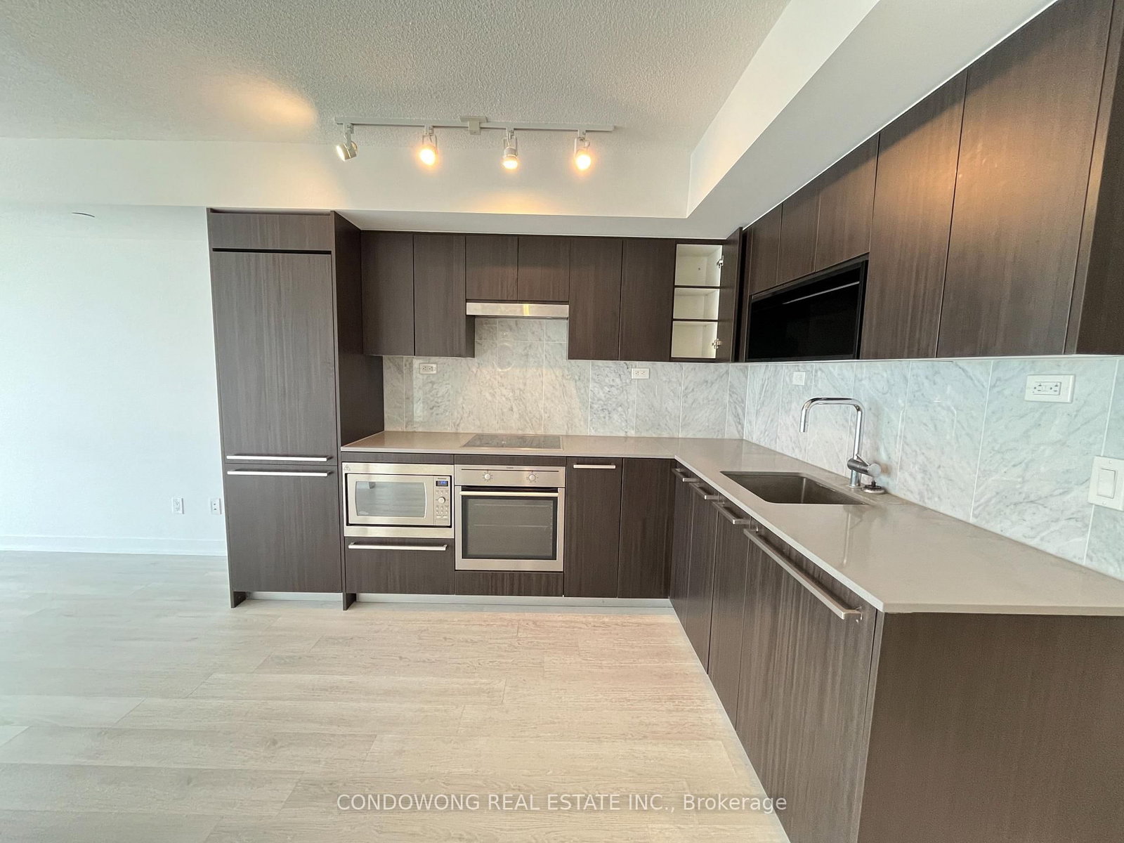 3015-70 Queens Wharf Road, Toronto, ON, photo 2