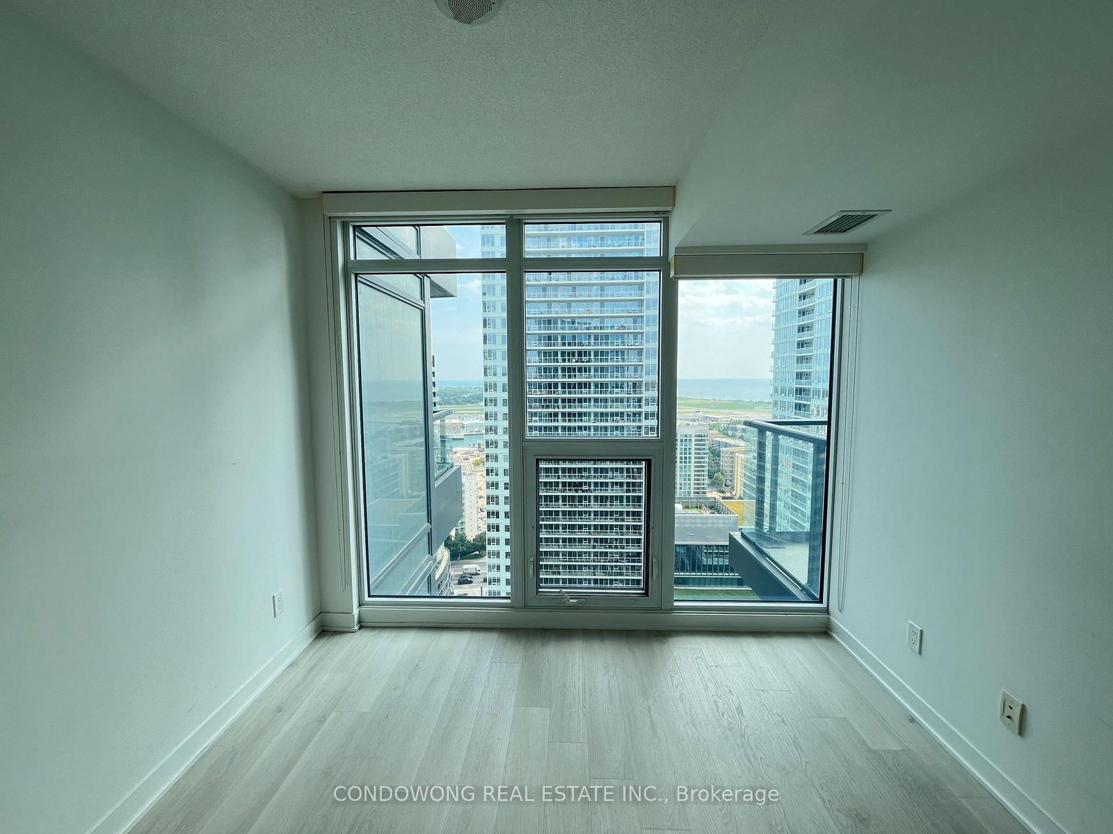 3015-70 Queens Wharf Road, Toronto, ON, photo 5