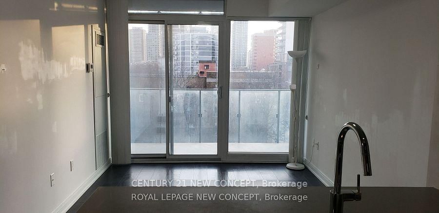 307-50 Wellesley Street, Toronto, ON, photo 4
