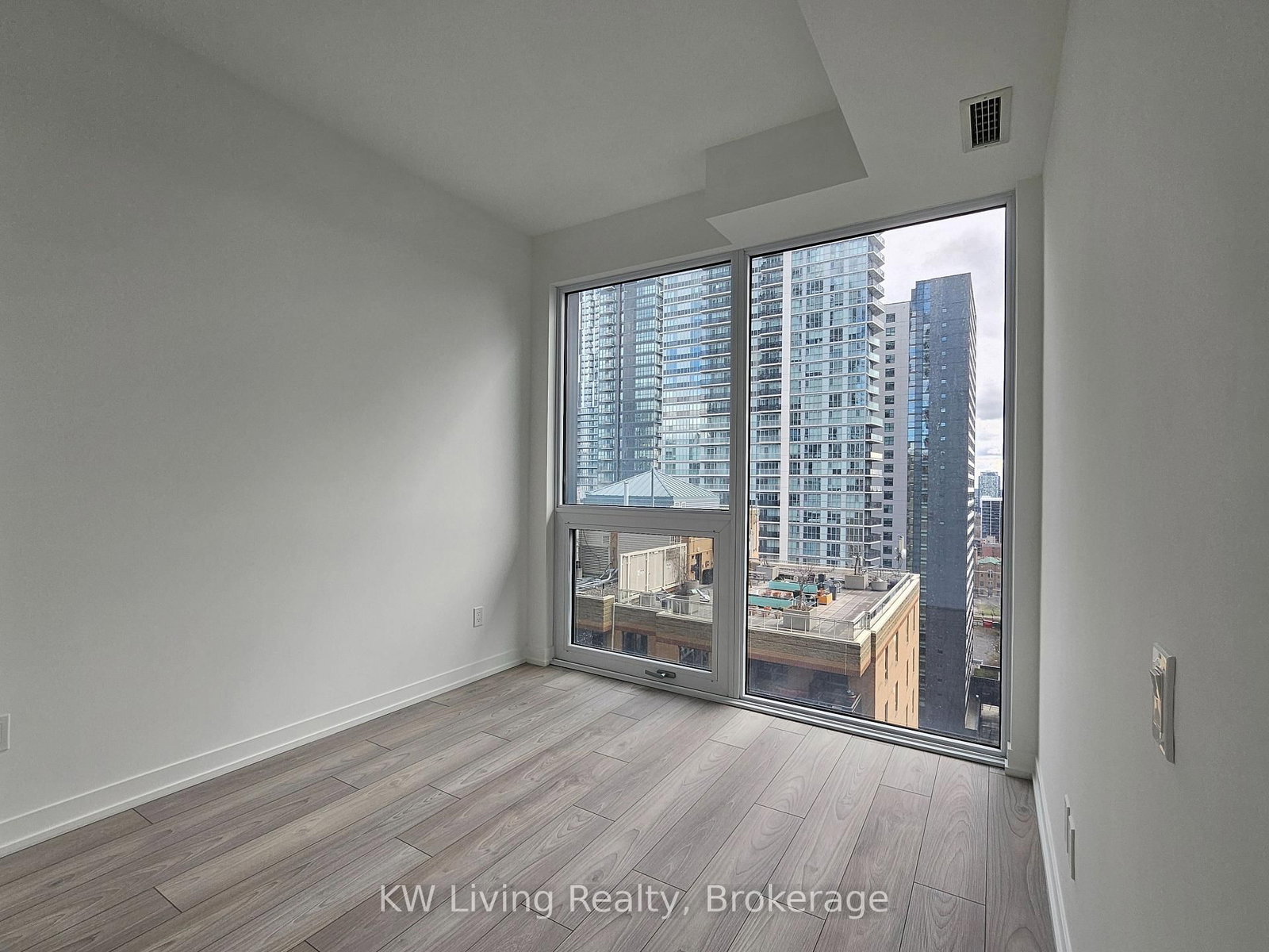 2001-82 Dalhousie Street, Toronto, ON, photo 4