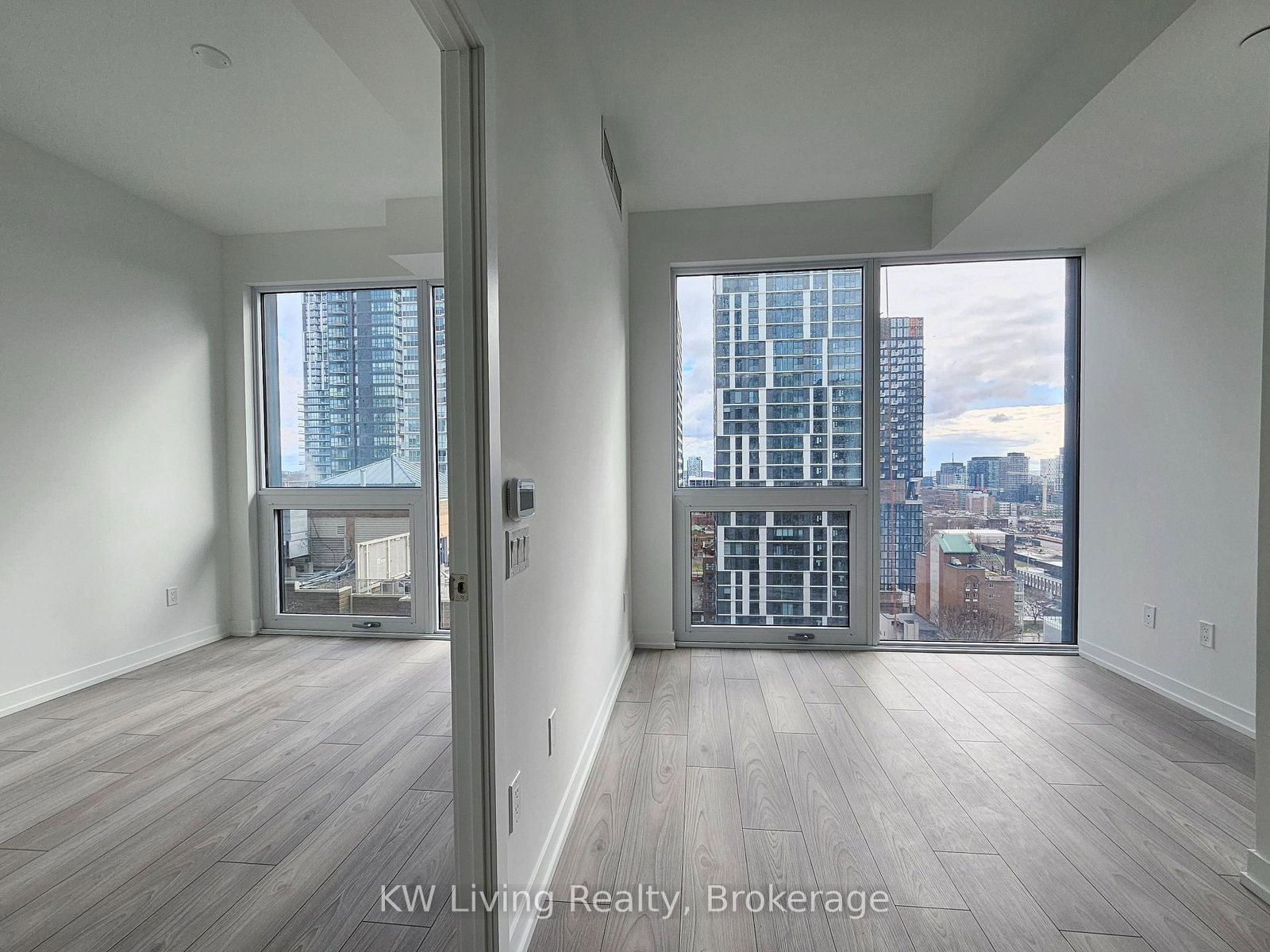 2001-82 Dalhousie Street, Toronto, ON, photo 5