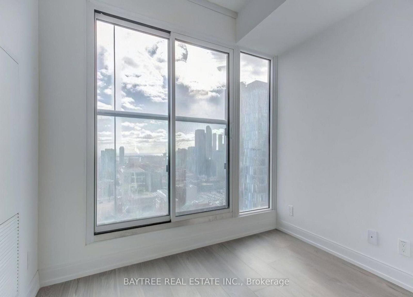 4808-181 Dundas Street, Toronto, ON, photo 3