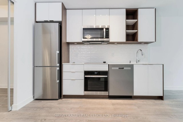 410 - 543 Richmond Street W