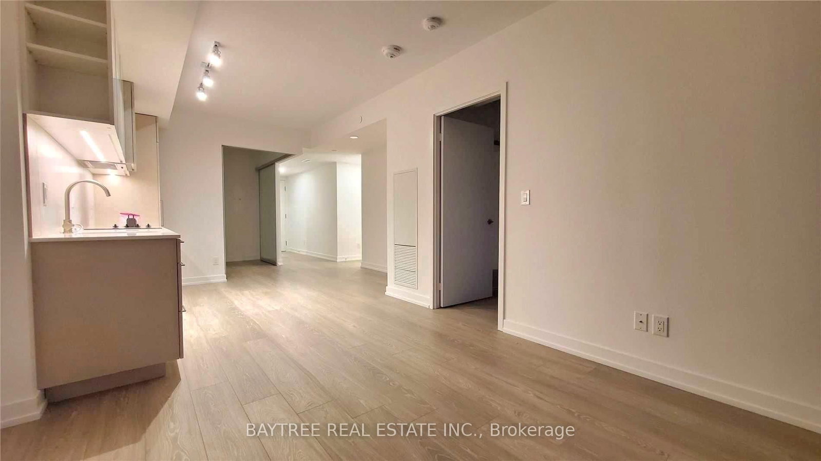 316-19 Western Battery Road, Toronto, ON