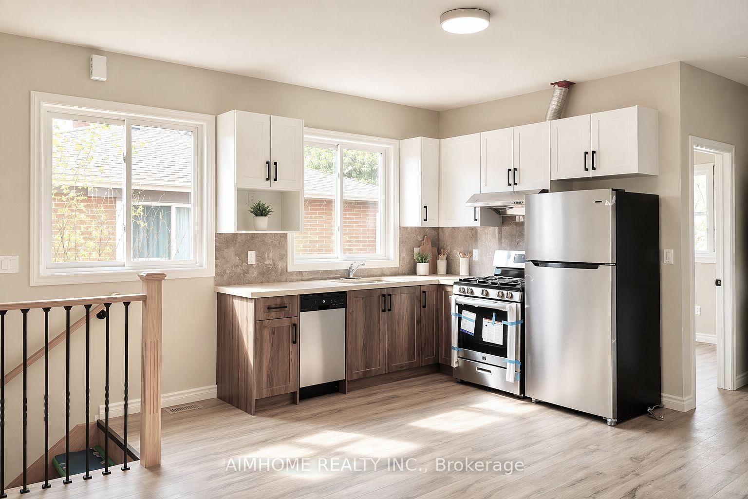 3-15 Waddington Crescent, Toronto, ON, photo 5