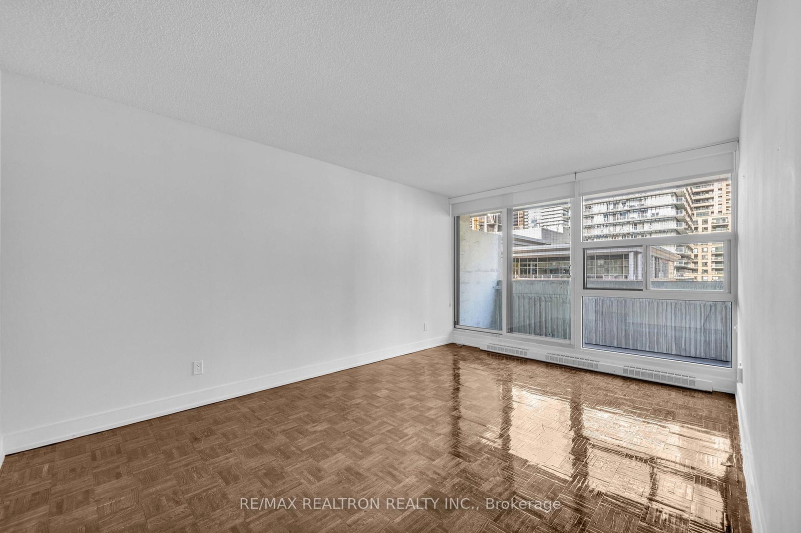 2710-33 Isabella Street, Toronto, ON, photo 2
