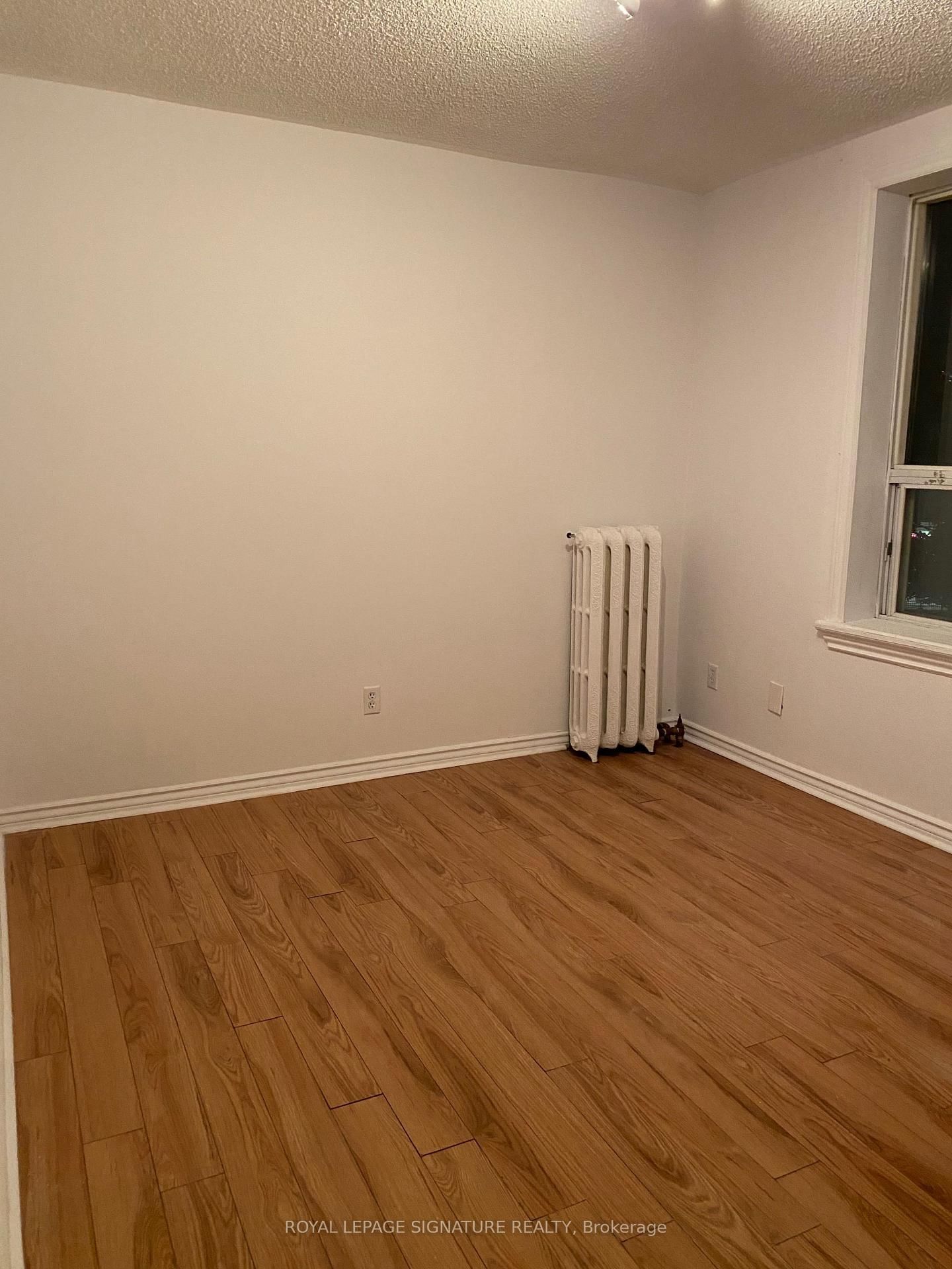 3-2 London Street, Toronto, ON, photo 3