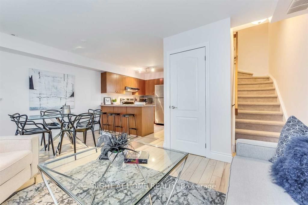 327-415 Jarvis Street, Toronto, ON, photo 5