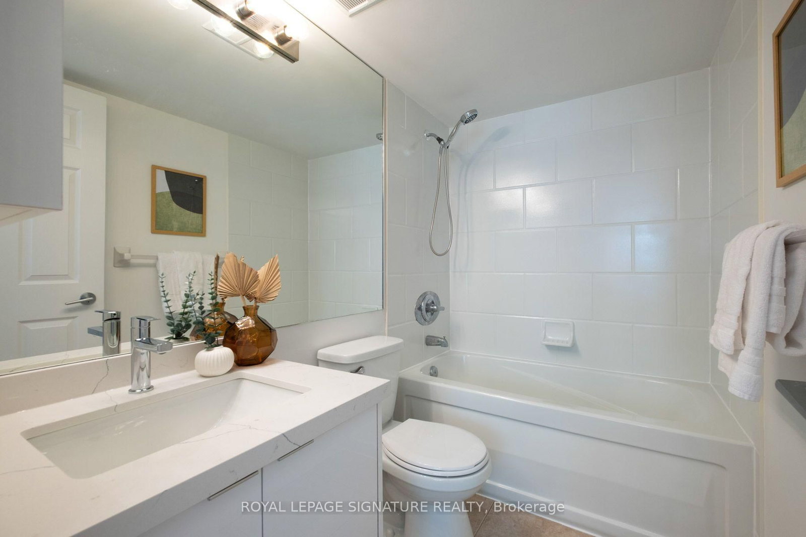 485 Rosewell Avenue • #308 • Toronto, ON photo 17