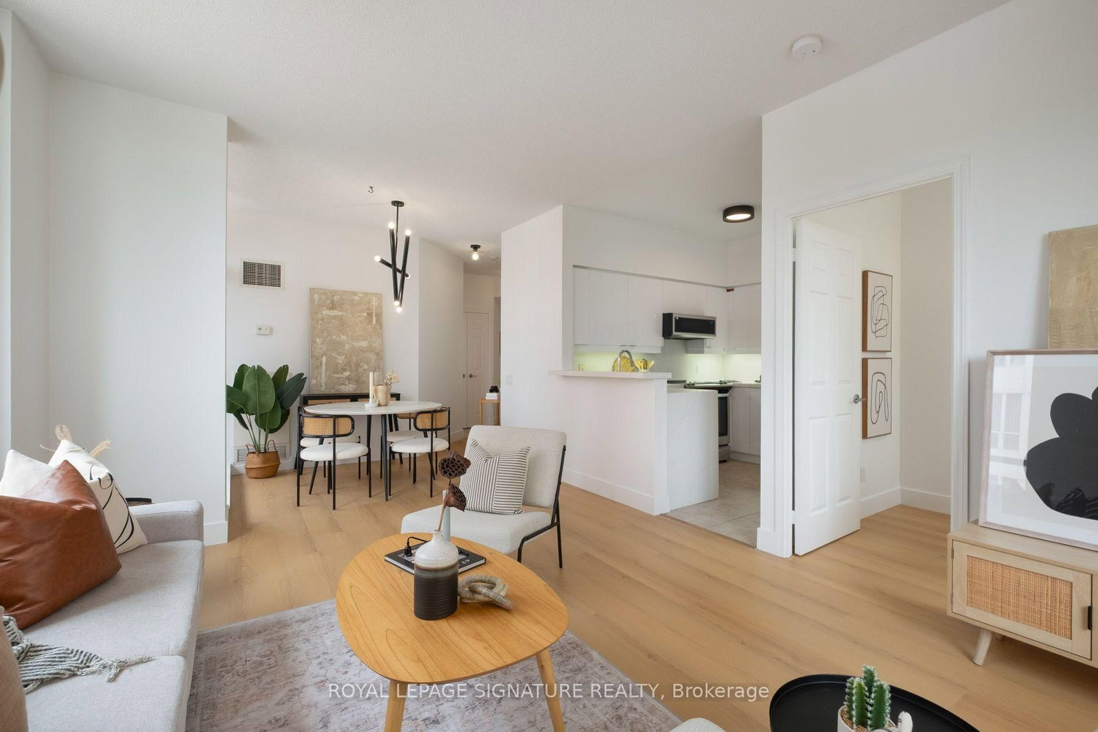 485 Rosewell Avenue • #308 • Toronto, ON photo 25