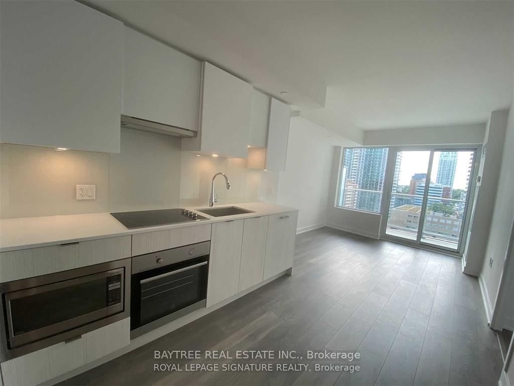 2011-195 Redpath Avenue, Toronto, ON