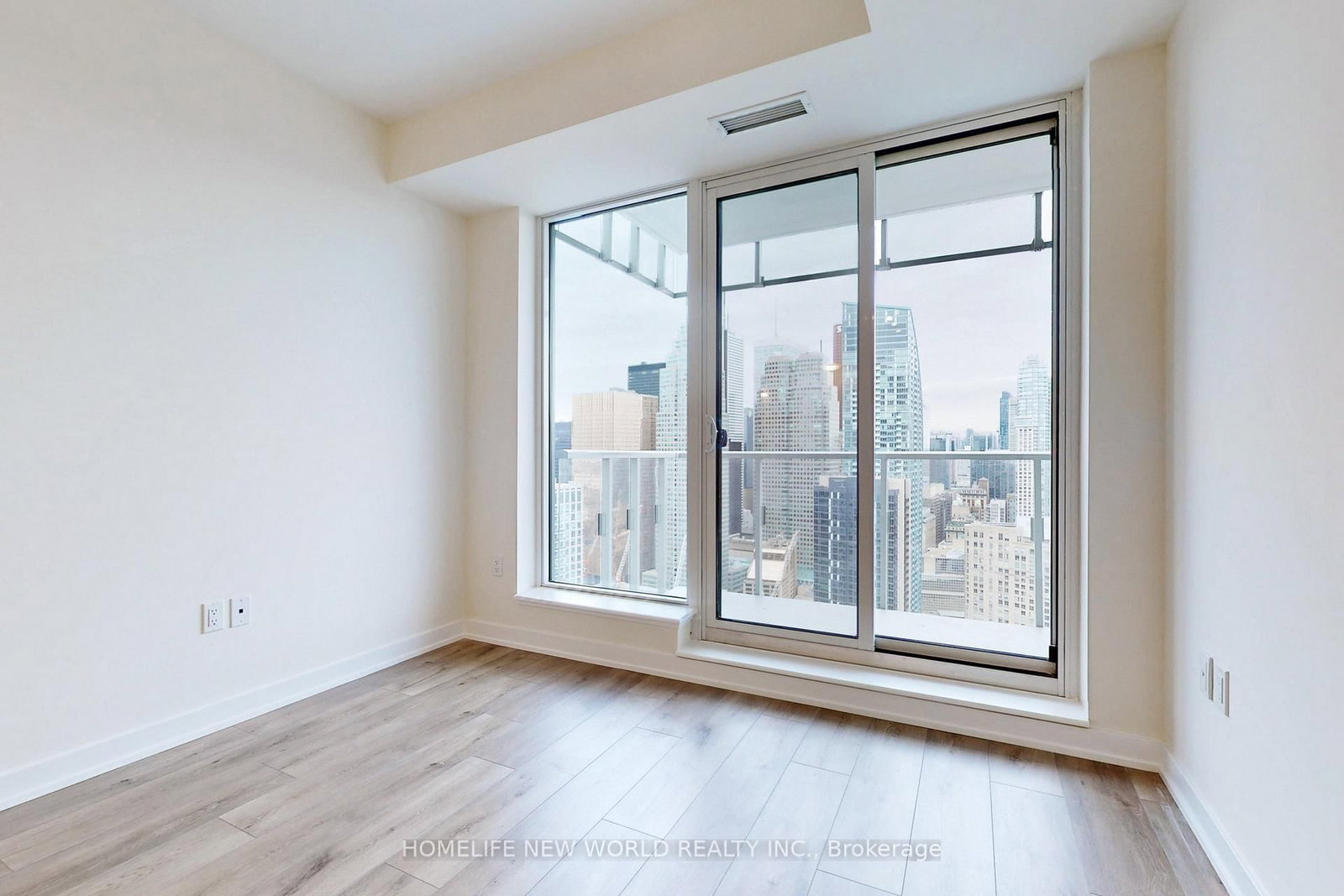 28 Freeland Street • #4106 • Toronto, ON photo 11