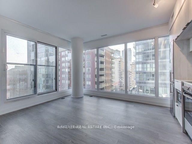 2105-181 Dundas Street, Toronto, ON, photo 2