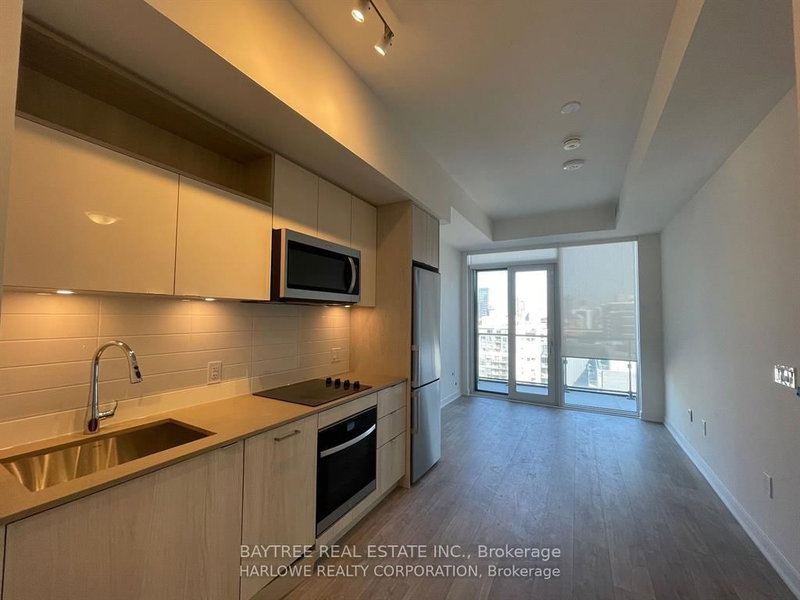 1766 W - 135 Lower Sherbourne Street