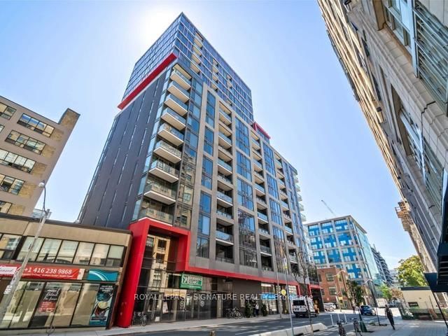 home for lease on Ph102-435 Richmond Street W
