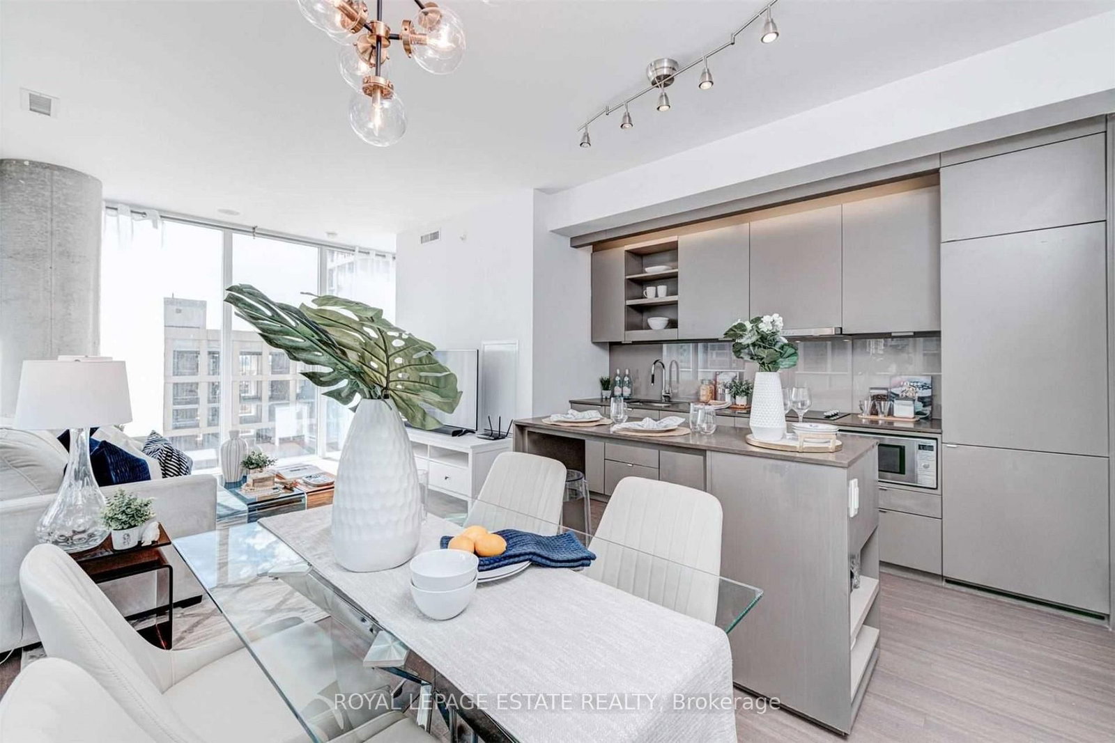 1709-101 Peter Street, Toronto, ON, photo 3