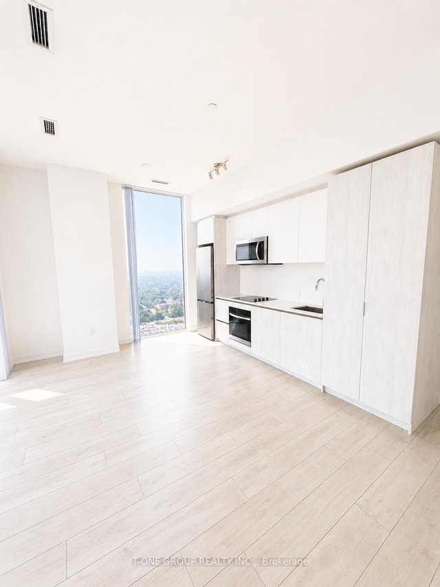 PH15 - 5858 Yonge Street