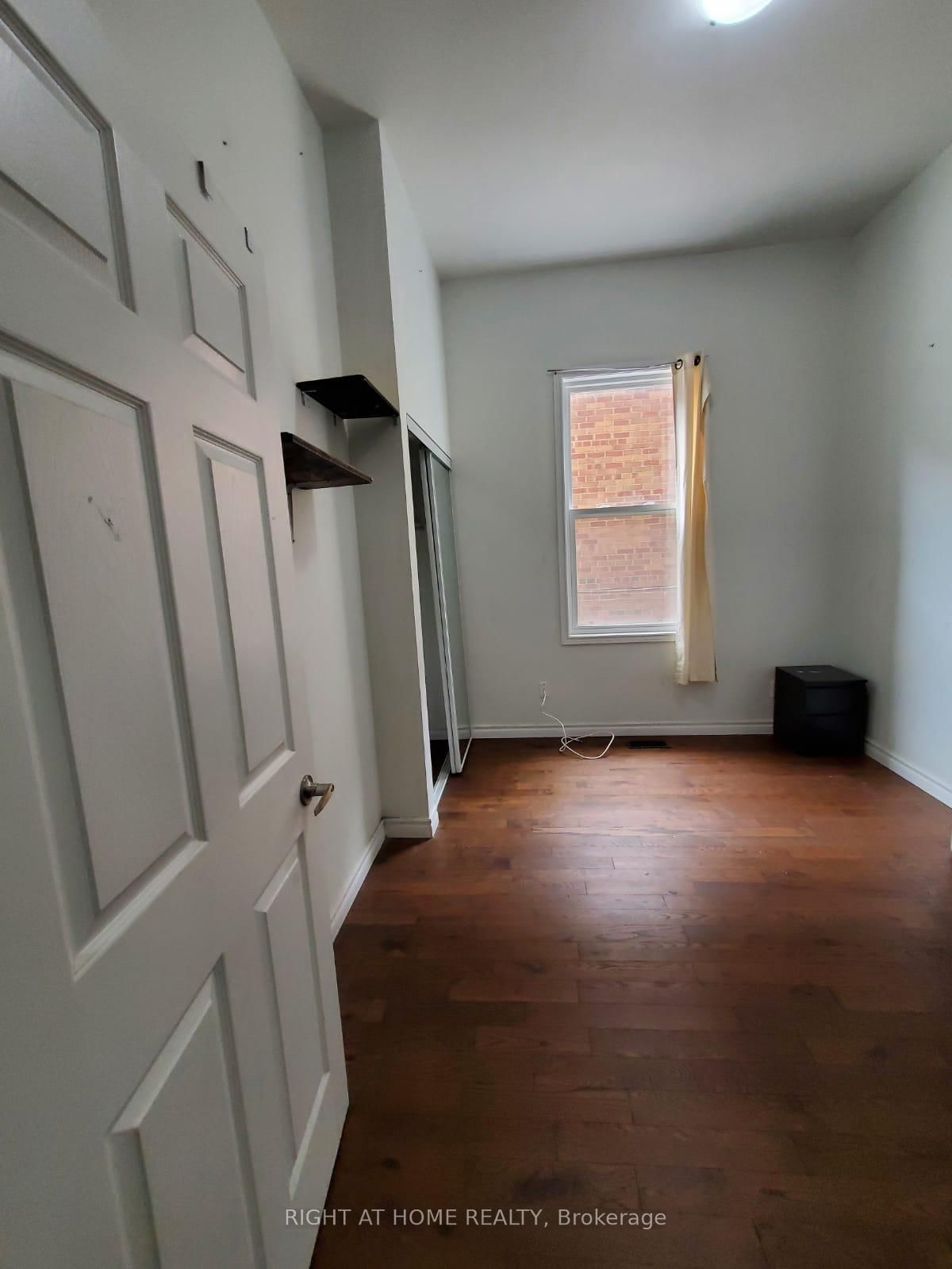 1-97 D'arcy Street, Toronto, ON, photo 4