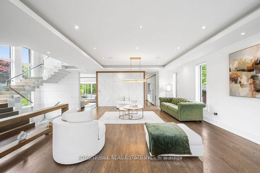 416 Patricia Avenue • Toronto, ON photo 8