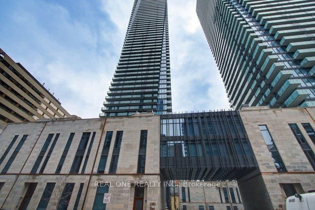 4705 - 1080 Bay Street