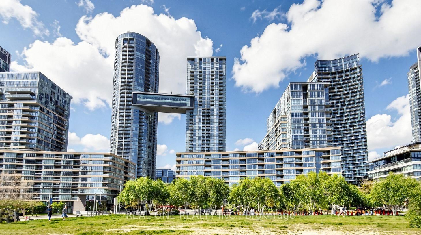 Condo for sale at 727-10 Capreol Court, Toronto, Ontario, M5V 4B3 - Waterfront Communities C1 - MLS: C13577134