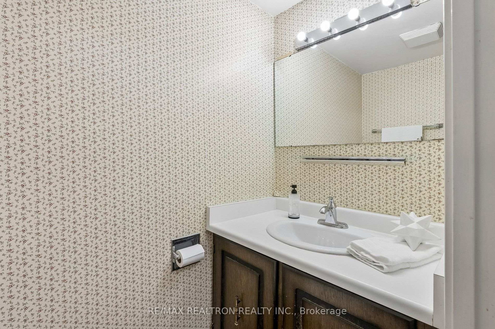 1111 Steeles Avenue W • #307 • Toronto, ON photo 26