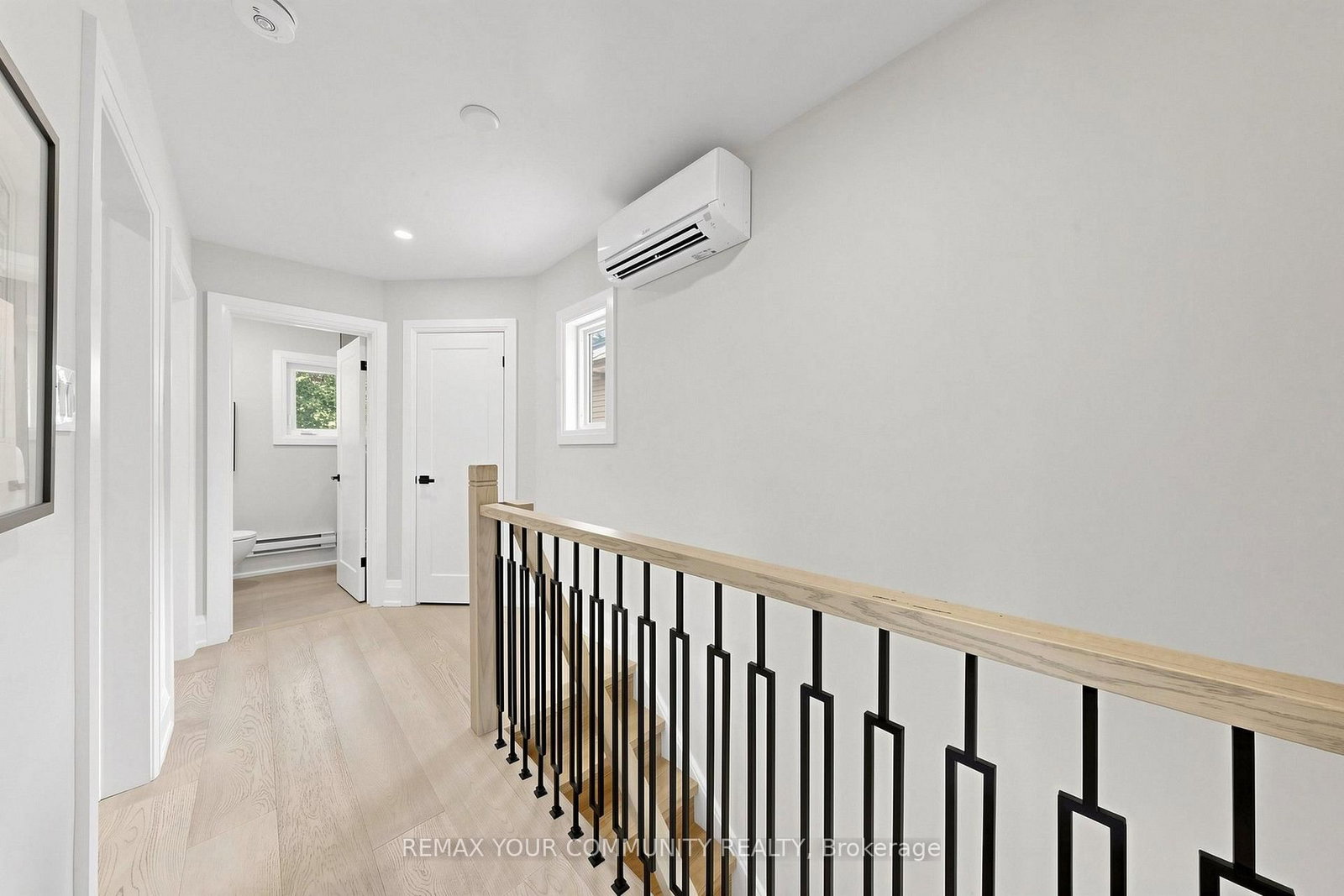 351 Fairlawn Avenue • Toronto, ON photo 11