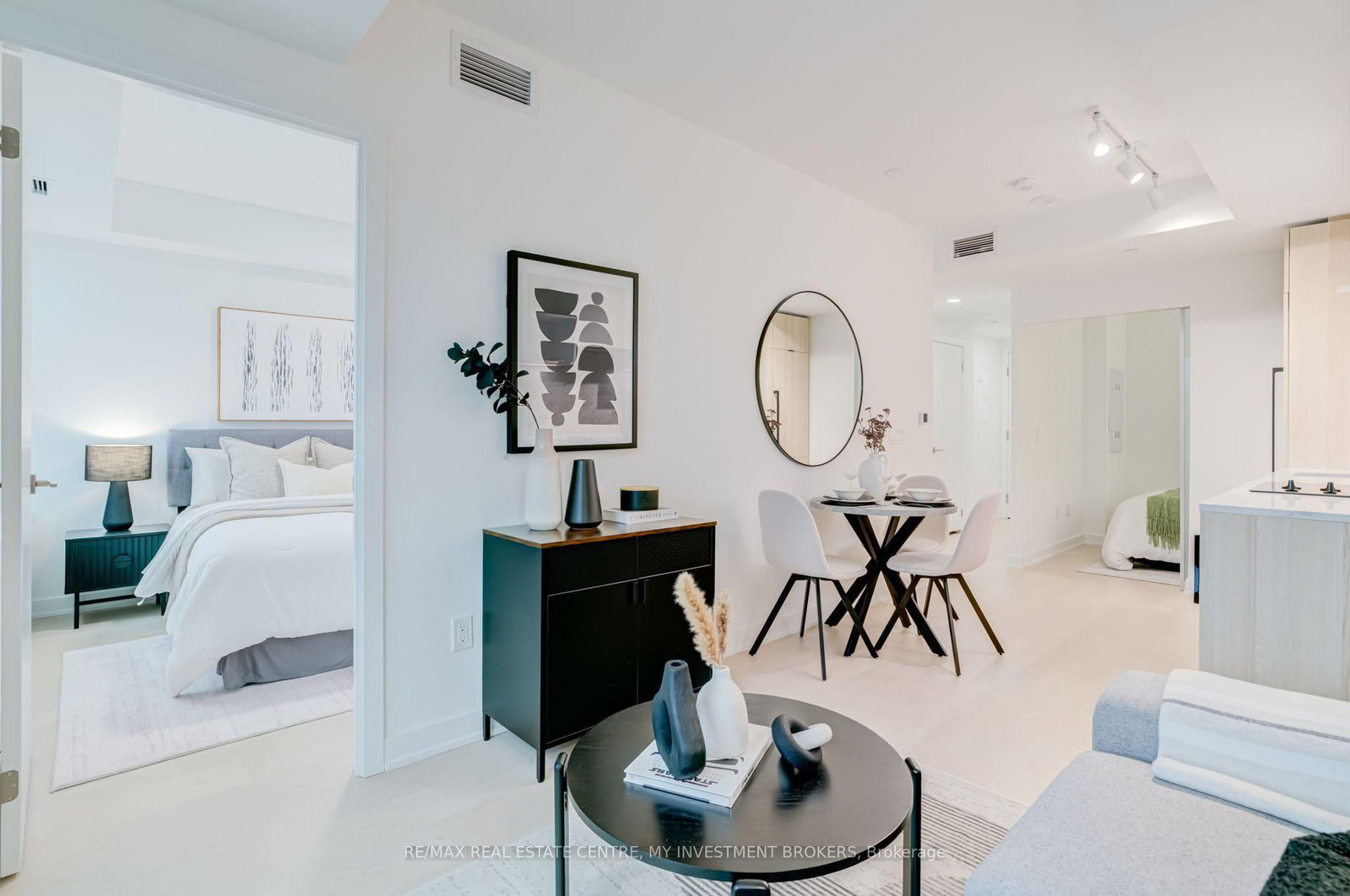 252 Church Street • #1805 • Toronto, ON photo 9