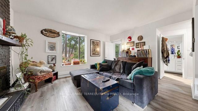 29 Winchester Street • Toronto, ON photo 12