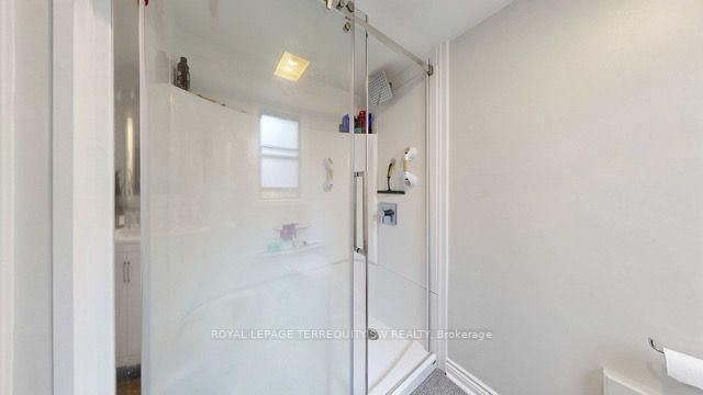 29 Winchester Street • Toronto, ON photo 22