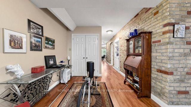 29 Winchester Street • Toronto, ON photo 42