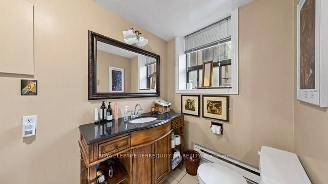 29 Winchester Street • Toronto, ON photo 43