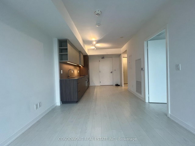 3118 - 19 Western Battery Road