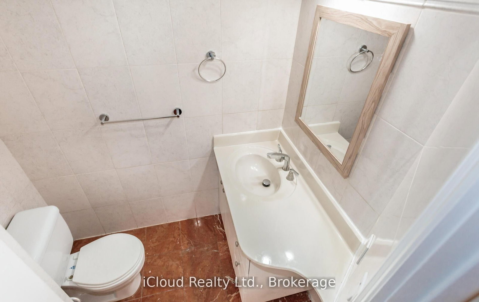 33 Harbour Square • #837 • Toronto, ON photo 28